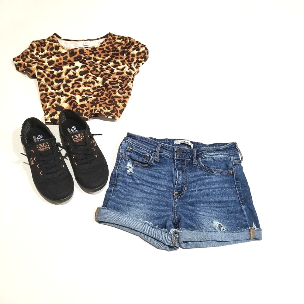 Hollister stretchy jean shorts